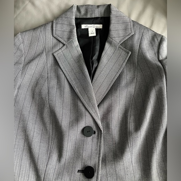 NWOT - Kenneth Cole Women’s Suits - Size 10 - Picture 3 of 7